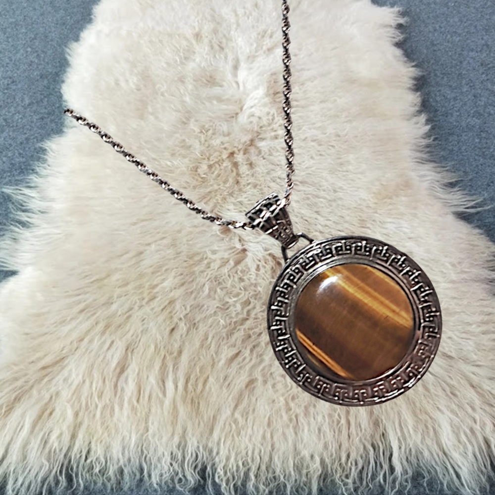 Sterling Silver Tiger Eye Necklace. NWOT